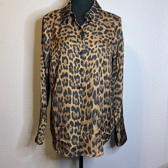 H&M Tops - Lepord print button up blouse
